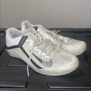 Nike Men's White Athletic Shoes